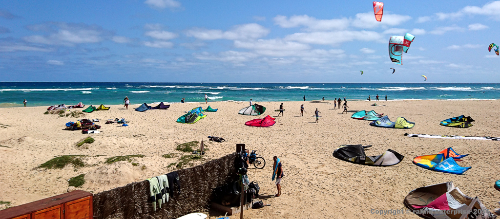 Kapverdische Insel Sal KiteBeach - Mitu & Djo  Kiteschule - TurtleBeach- Costa da Fragata Oktober 2016